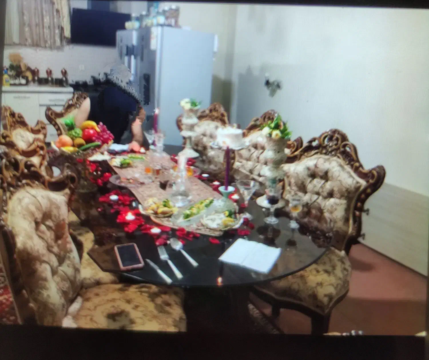 مبل سلطنتی و نهار خوری|مبلمان خانگی و میز عسلی|شیراز, لاله|دیوار