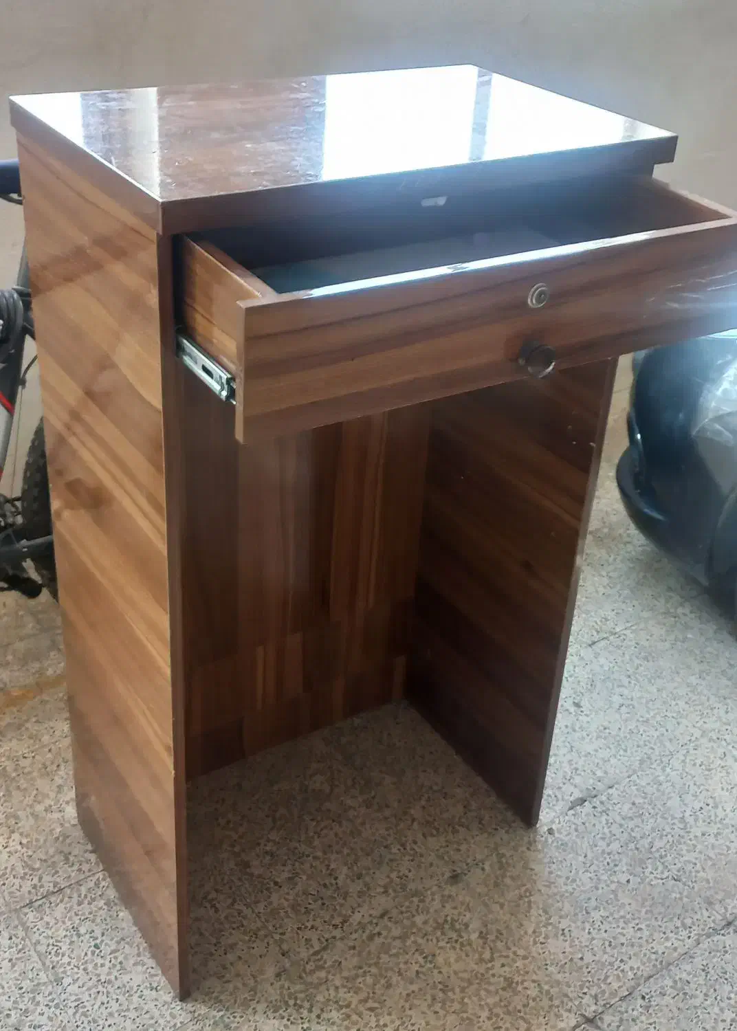 میز|میز تحریر و کامپیوتر|اردبیل, |دیوار