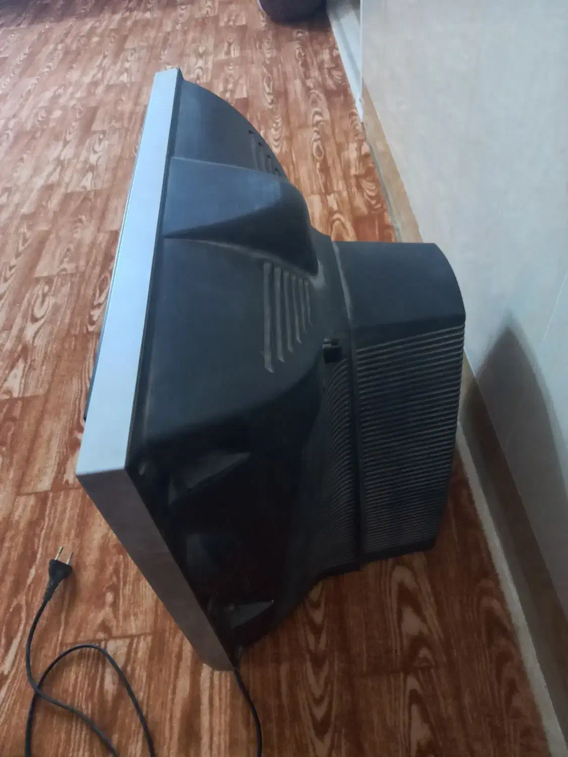 تلویزیون ال جی|تلویزیون و پروژکتور|یزد, |دیوار