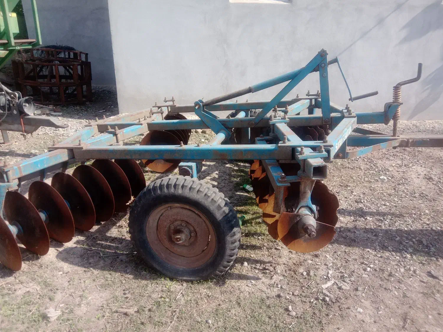 دیکس ابراهیمی درحد|ماشینآلات صنعتی|سنگدوین, |دیوار