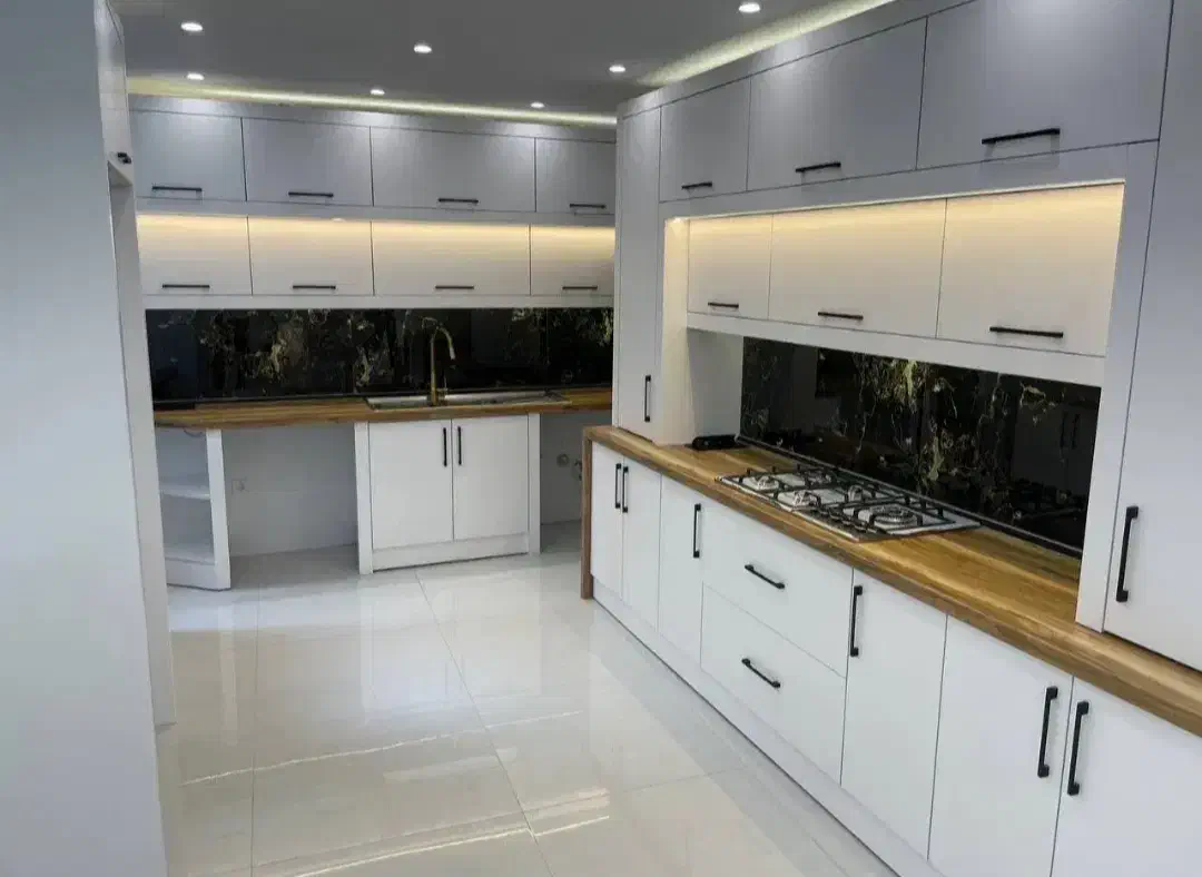 فروش آپارتمان ۱۰۰ متری /خوش نقشه / سند تک برگ/|فروش آپارتمان|رشت, شهریاران|دیوار