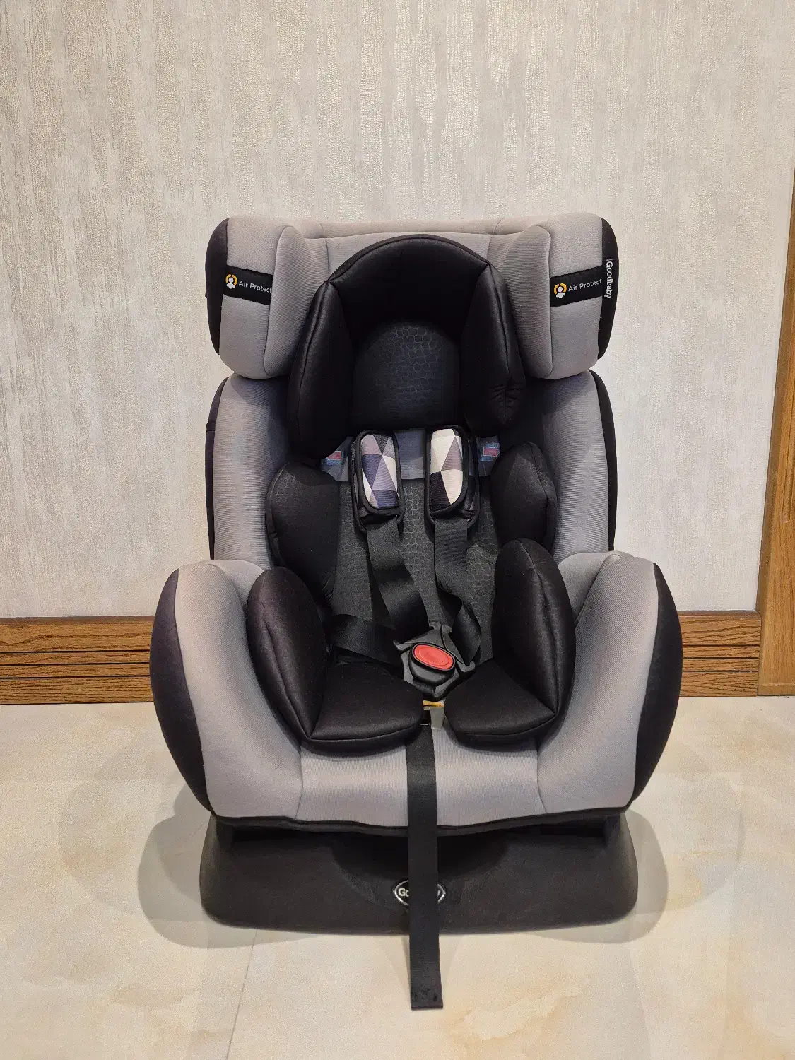 صندلی ماشین برند گودبیبی تا ۶ سال|کالسکه و لوازم جانبی|تهران, پردیسان|دیوار