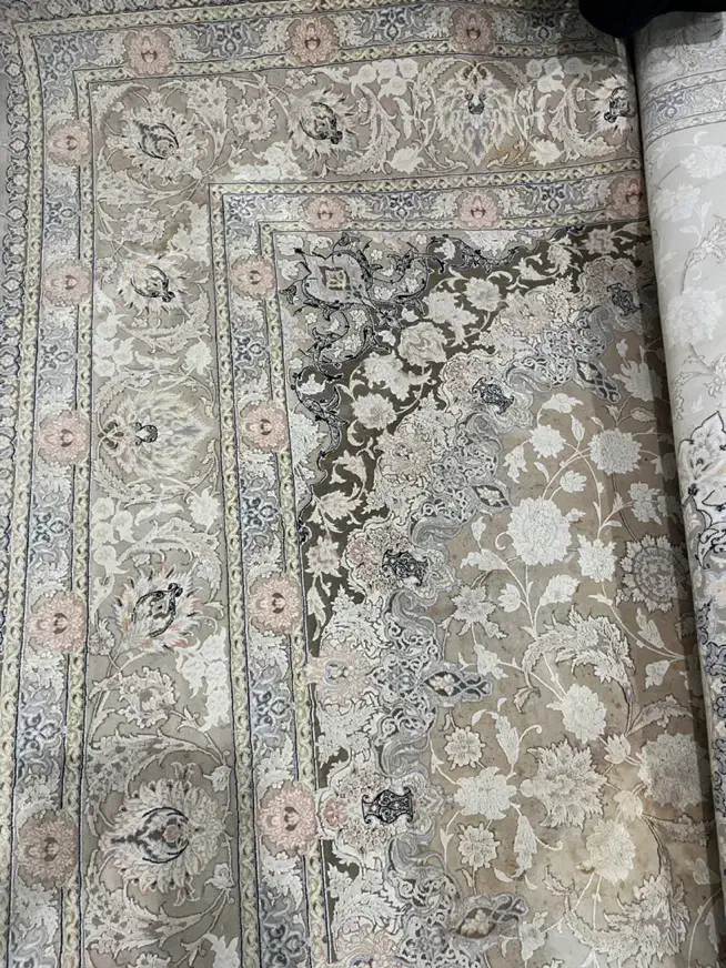 قالی ۹متری،ابریشم،میخام تعویضش کنم با نو|فرش|اهواز, کوی ملی راه|دیوار