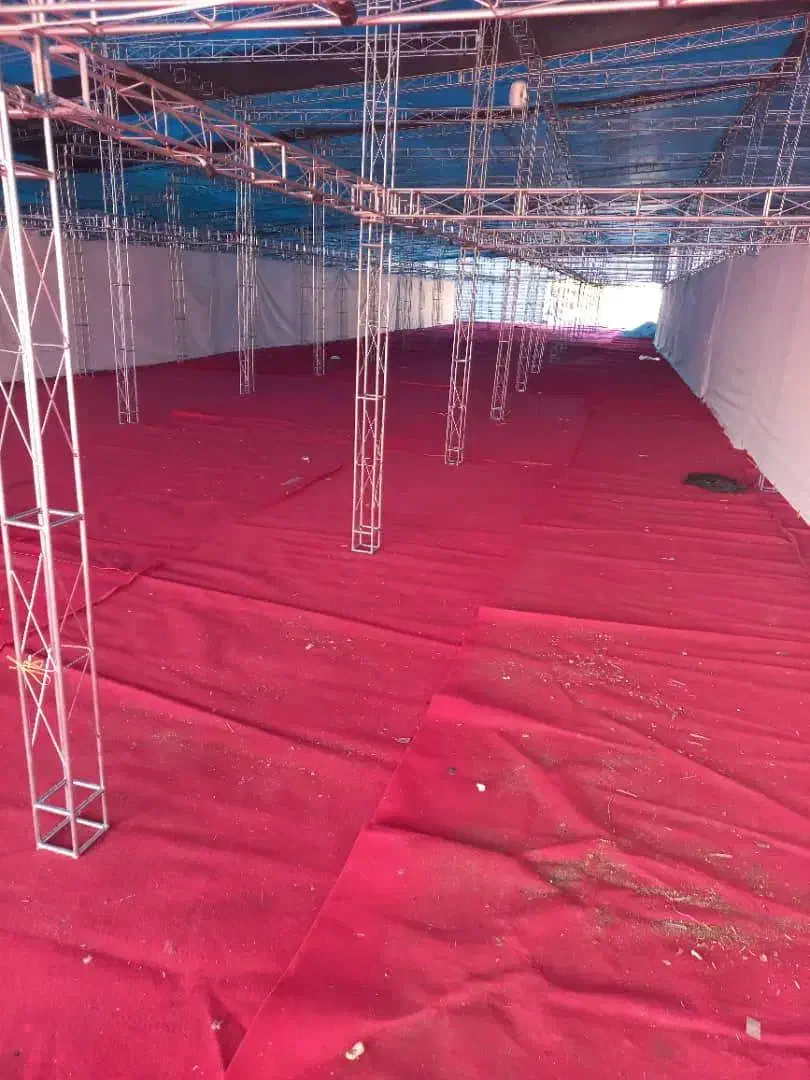 فروش موکت قرمز  کارکرده نمایشگاهی|موکت|ساوه, |دیوار