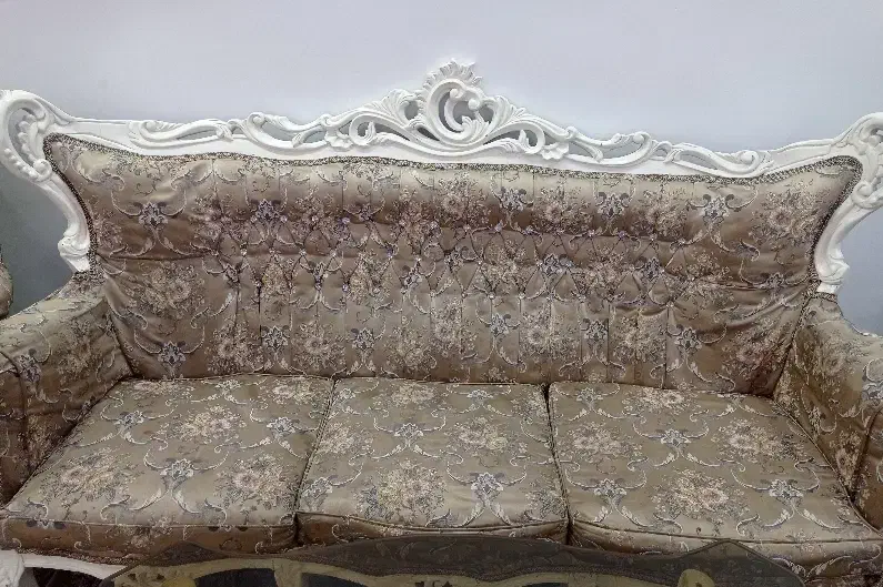 مبلمان هفت نفره همراه میز|مبلمان خانگی و میز عسلی|ایوان, |دیوار