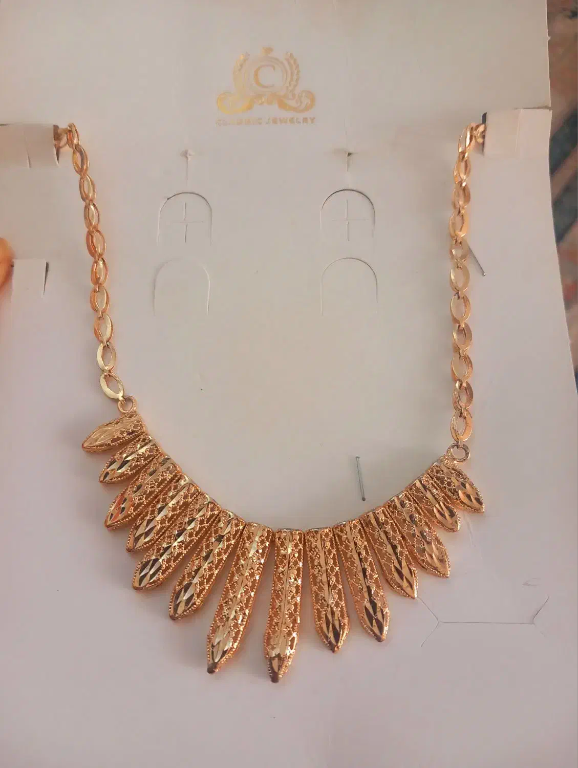 گردنبند|بدلیجات|کاشمر, |دیوار