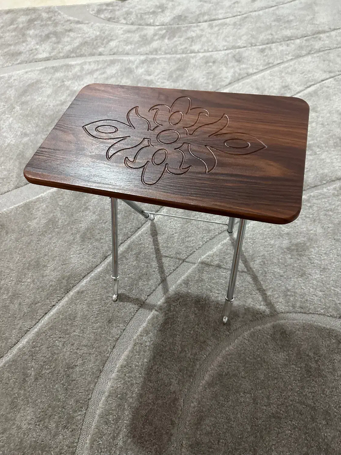 میز عسلی تاشو چمدانی|مبلمان خانگی و میز عسلی|قشم, |دیوار