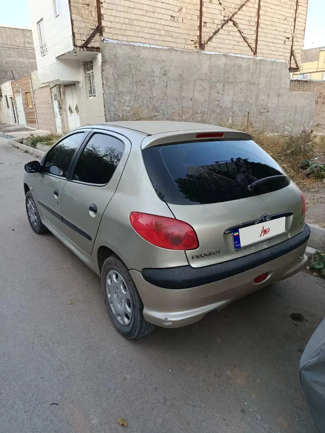 206 مدل 82|خودرو سواری و وانت|الوند, |دیوار