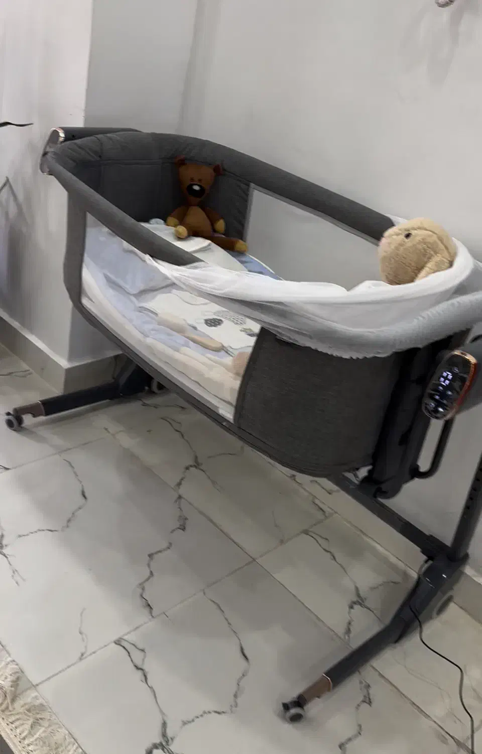 تخت برقی کنار مادر کیدیلو|تخت و صندلی بچه|رشت, گلباغ نماز|دیوار