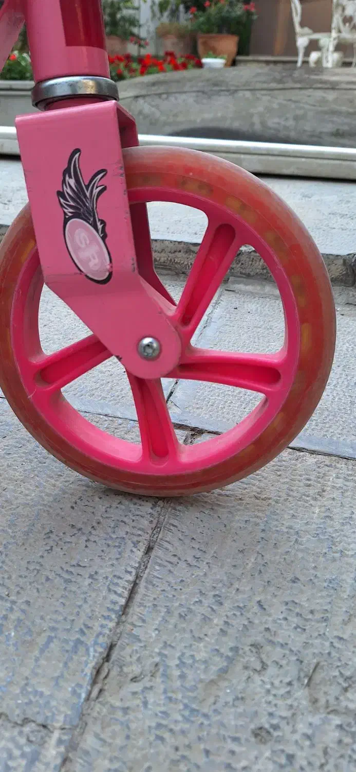 اسکوتر دخترانه سالم|دوچرخه، اسکیت، اسکوتر|لواسان, |دیوار