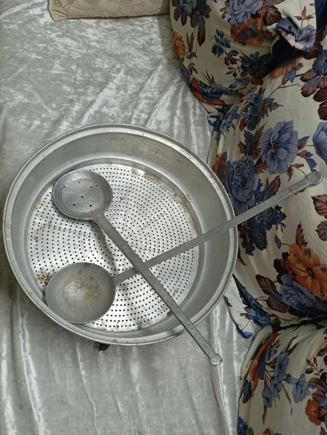 قابلمه روحی|ظروف پختوپز|تهران, کیانشهر|دیوار