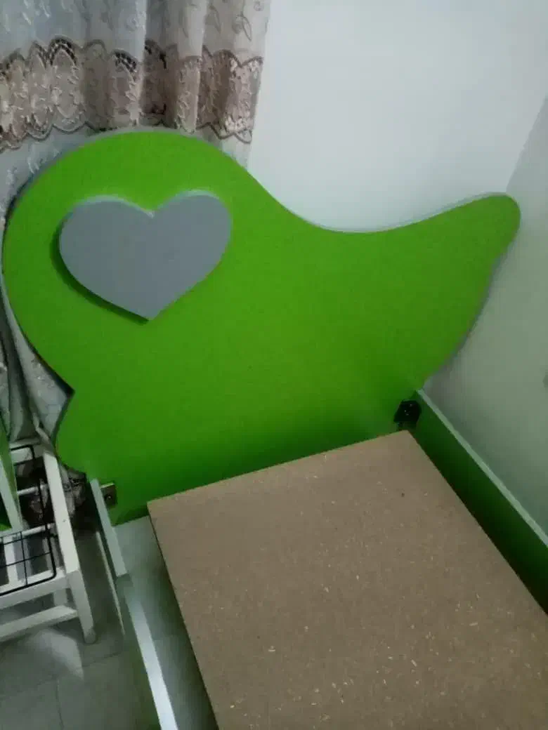 تخت کودک|تخت و صندلی بچه|امیرکلا, |دیوار