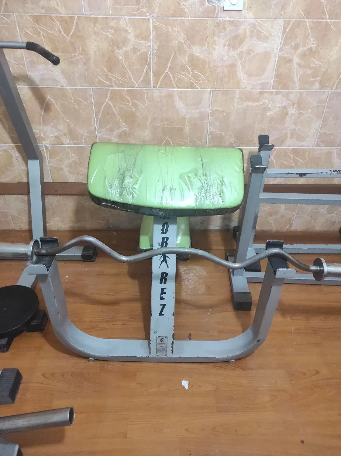 حراج تجهیزات و وسایل بدنسازی|تجهیزات ورزشی|فردیس, شهرک ۱۱۰|دیوار