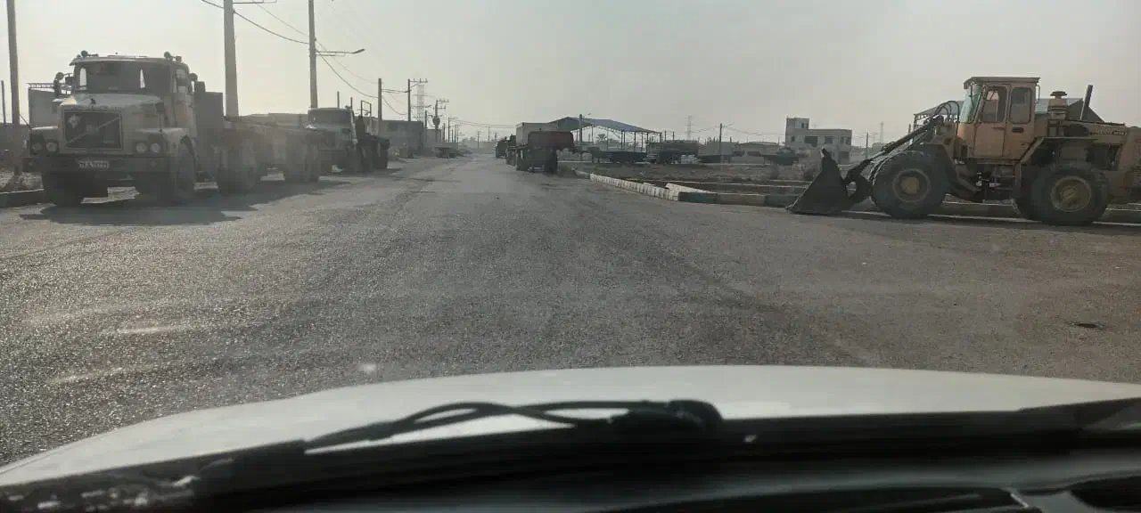 نمایشگاه ماشین آلات سنگین وراهسازی کوت عبدالله|فروش مغازه و غرفه|اهواز, فتح|دیوار