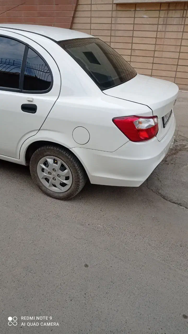 ماشین ساینا۱۴۰۴|خودرو سواری و وانت|لنجان, |دیوار