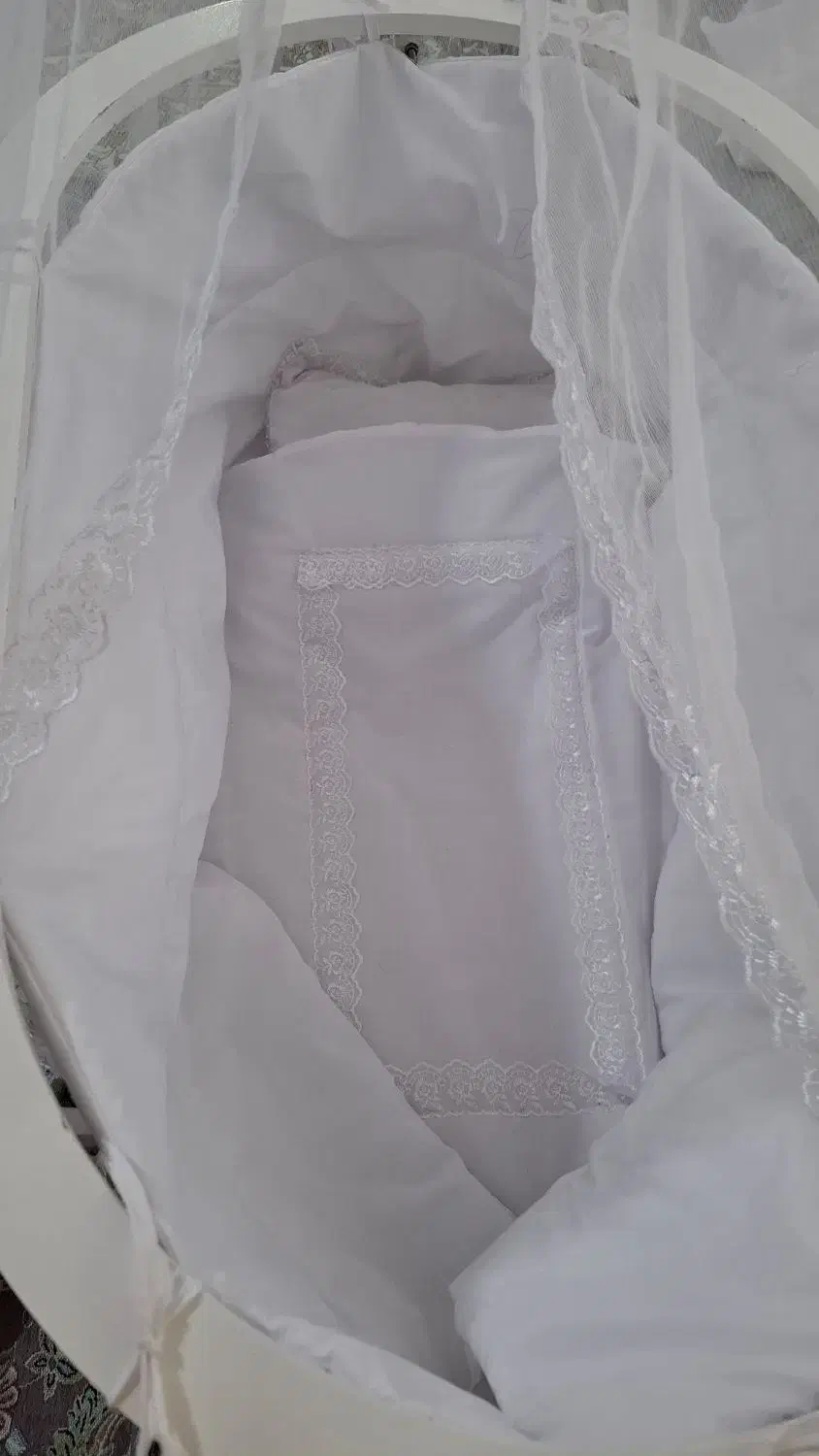 گهواره و تخت کنار مادر|تخت و صندلی بچه|اهر, |دیوار