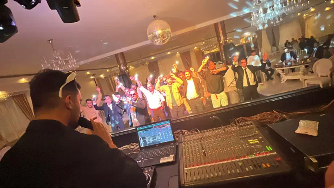 دی جی شومن جشن بالاترین کیفیت نازلترین قیمت از۱۹۰۰|خدمات پذیرایی، مراسم|اصفهان, جلفا|دیوار