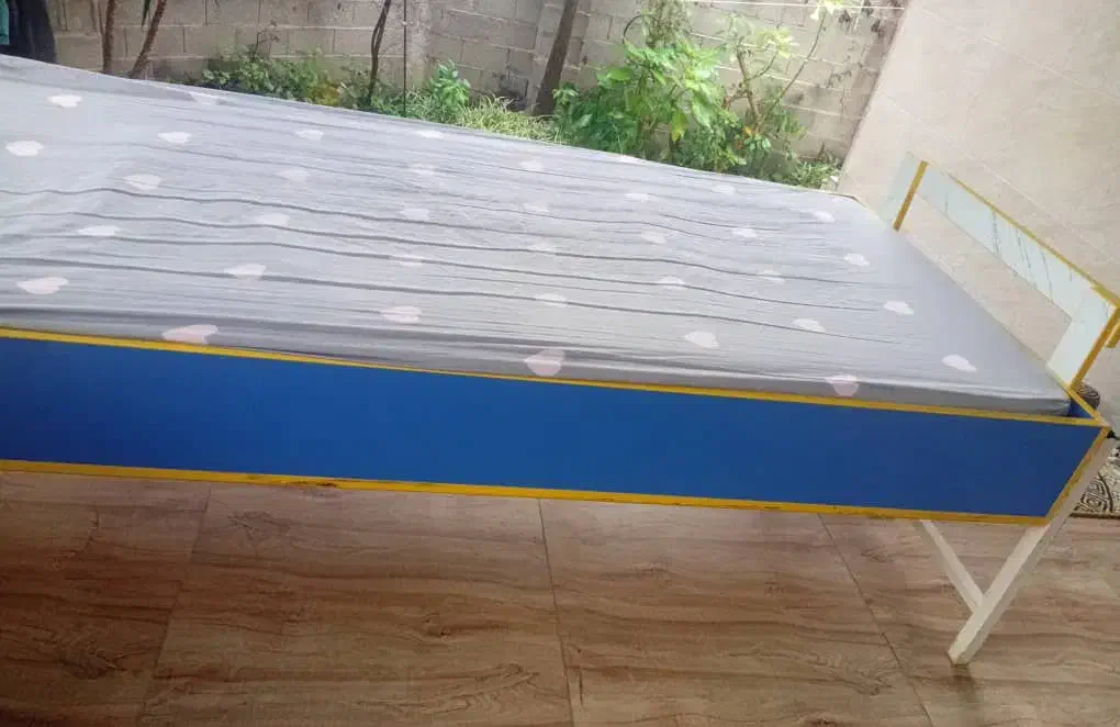 تخت و تشک|تخت و سرویس خواب|فومن, |دیوار