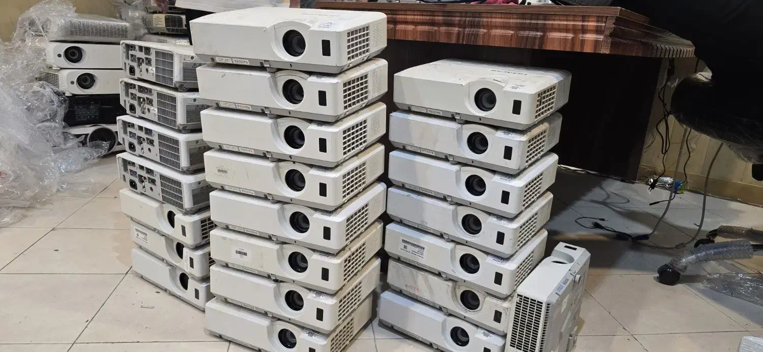 فروش همکاری و تعداد و عمده ویدیو پروژکتور|تلویزیون و پروژکتور|تهران, صادقیه|دیوار