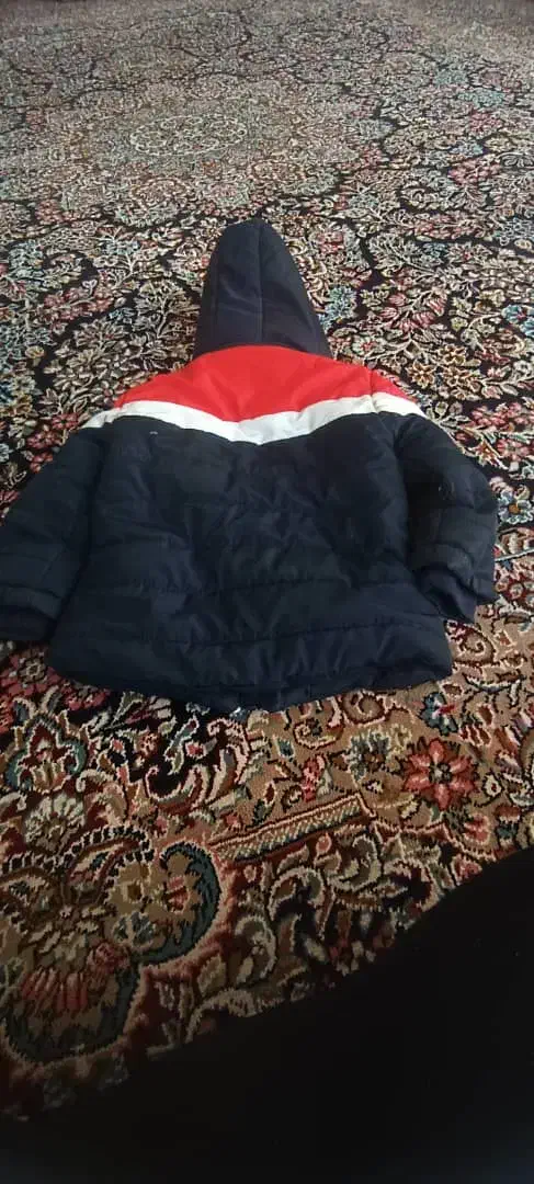 یک عدد کاپیشن و سویشرت پسرانه ۲تا۴سال|کفش و لباس بچه|کرمان, |دیوار