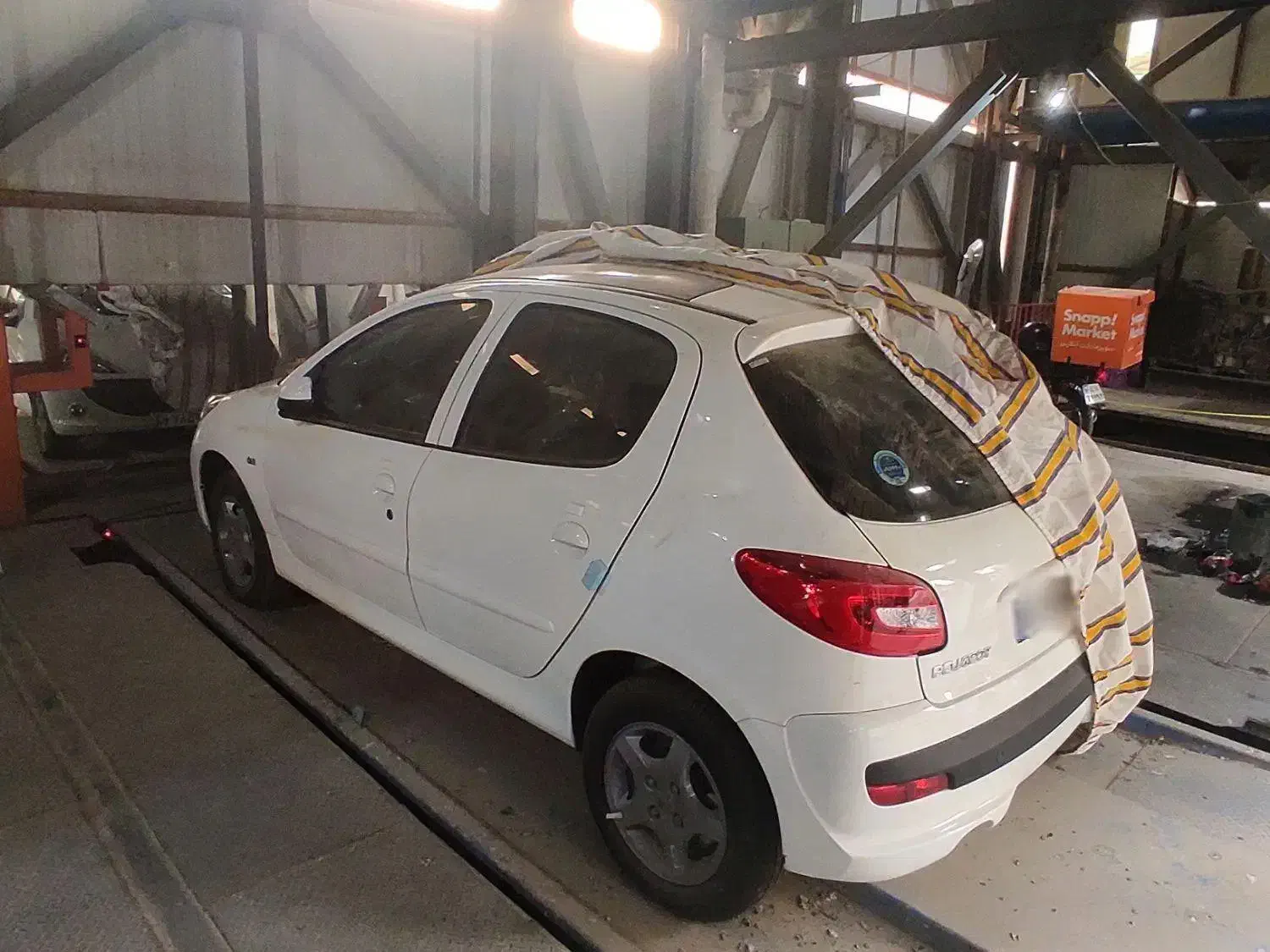 پژو 207 اتوماتیک سقف شیشه ای، خشک، مدل بهمن 403|خودرو سواری و وانت|کرج, عظیمیه|دیوار