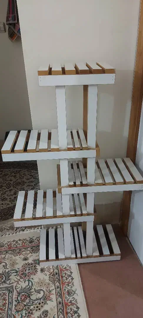 استند گل چوبی نو|گل و گیاه طبیعی|فولادشهر, مسکن مهر فولادشهر|دیوار