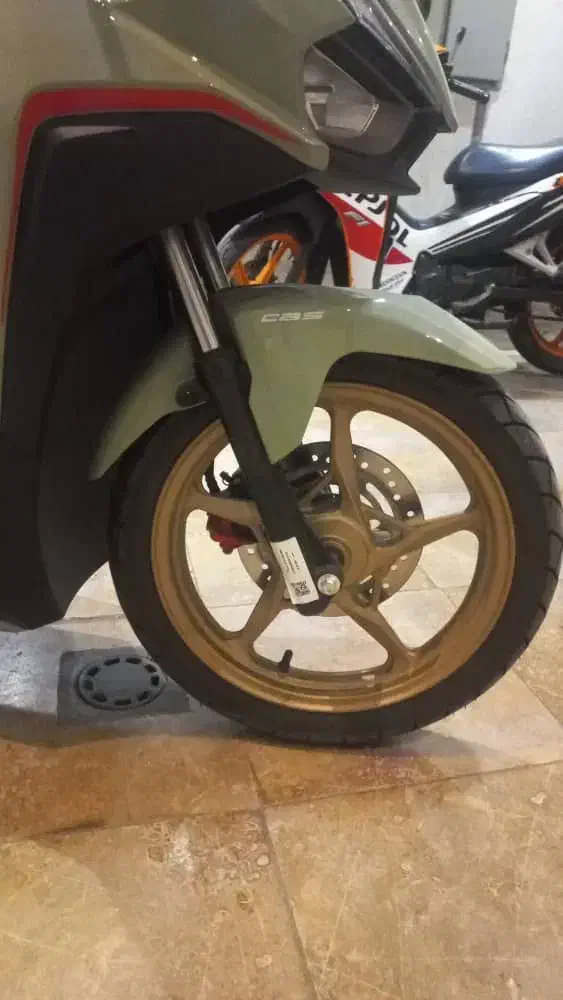 خیلی خیلی کم کار کرده|موتورسیکلت|تهران, والفجر (افسریه)|دیوار