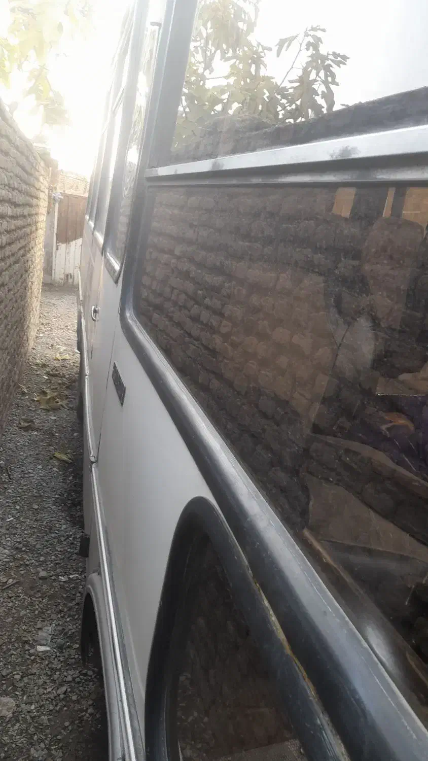 مینی بوس ایویکو|خودرو سنگین|جلین, |دیوار