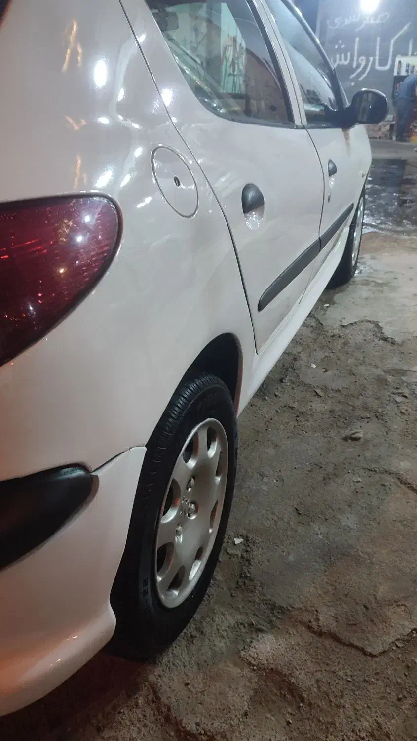 ۲۰۶مدل ۸۱سفیدتیپ2|خودرو سواری و وانت|رشت, آتشگاه|دیوار