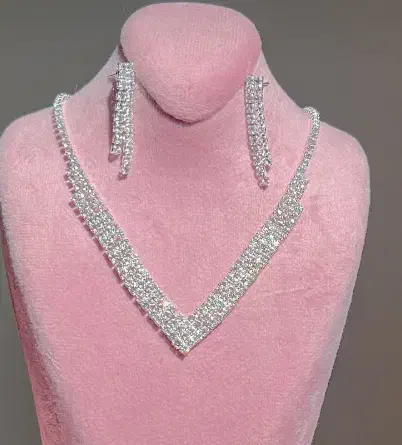 سرویس خوشگل|جواهرات|الشتر, |دیوار