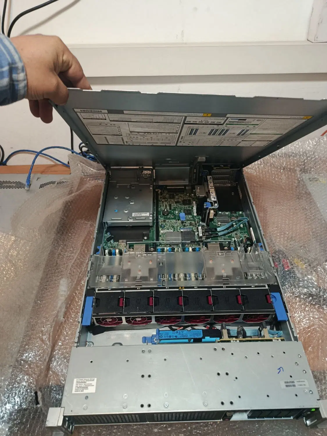 سرور اچ پی قیمت مناسب dl 380g9 8sff|مودم و تجهیزات شبکه|تهران, خواجه نظام الملک|دیوار