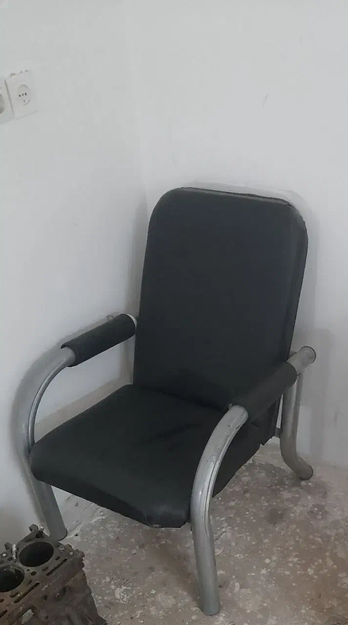 صندلی|دفتر کار|قروه, |دیوار