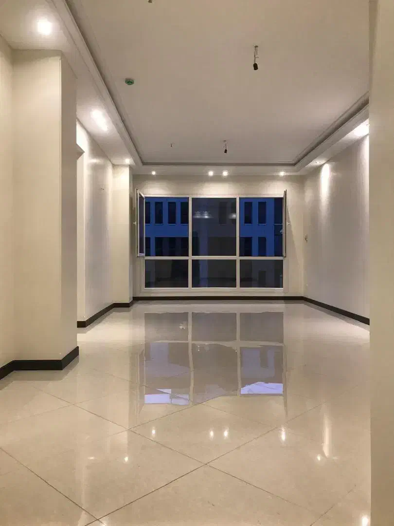 شمال جردن 145متر. سه خواب. در حد نو