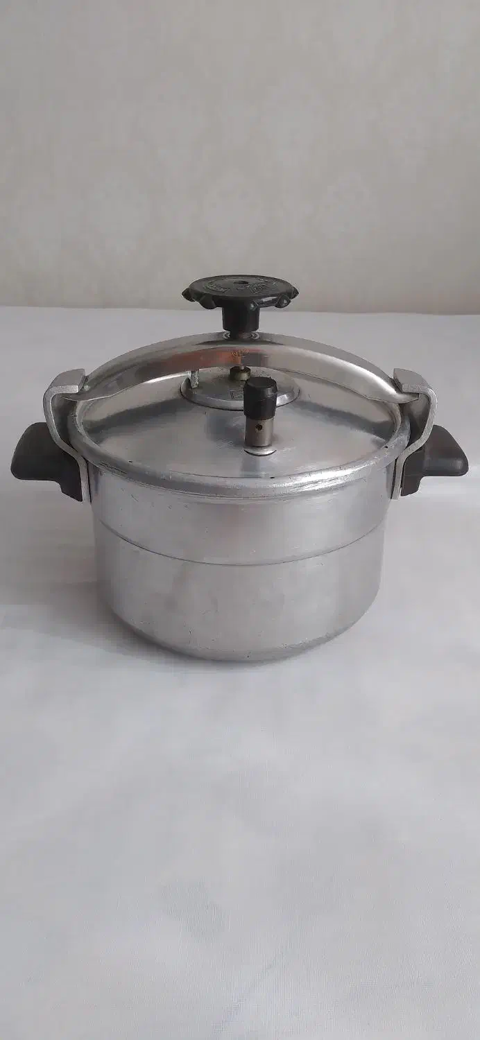 زودپز سالم و تمیز|ظروف پخت‌وپز|تهران, جنت‌آباد جنوبی|دیوار