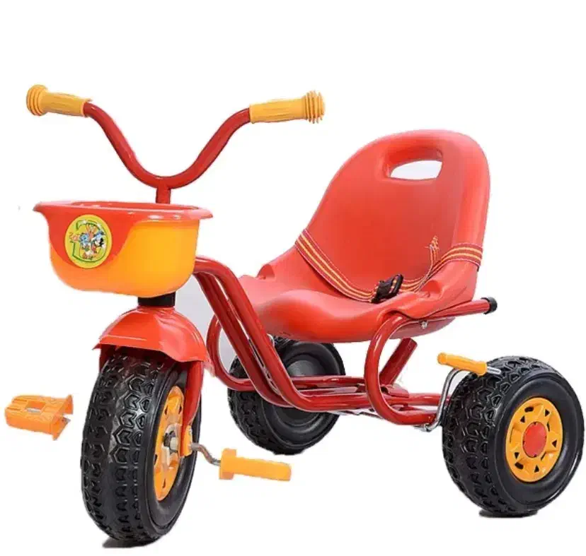 سه چرخه|اسباب‌بازی بچه|کاشان, کوی اداره گاز|دیوار