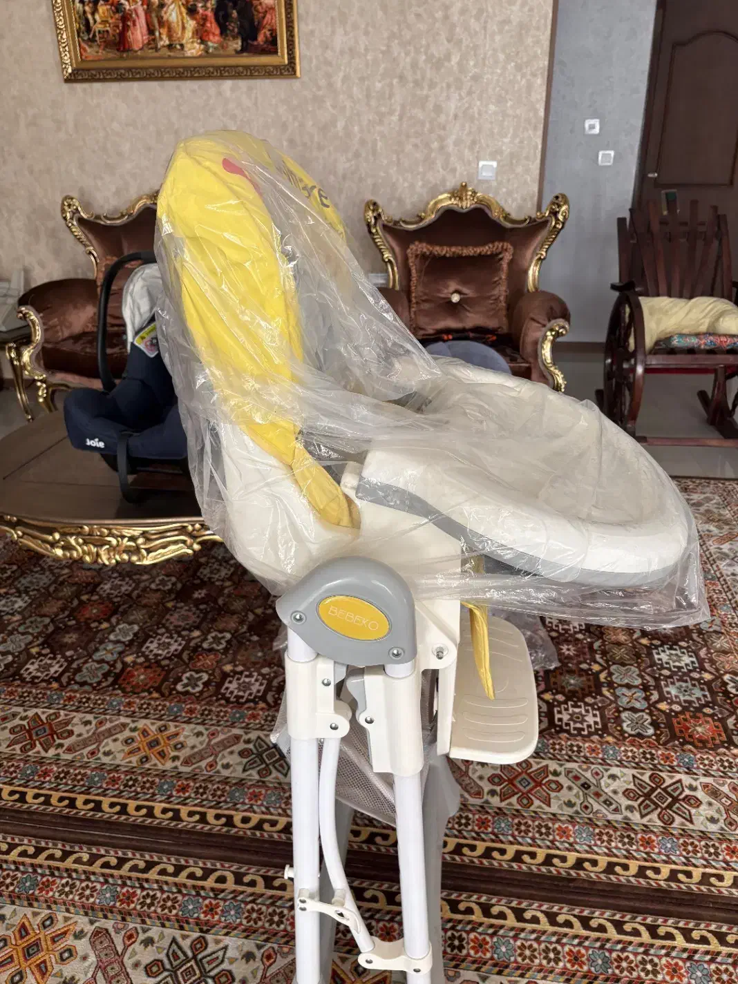 صندلی غذای کودک مارک ببکو|تخت و صندلی بچه|اصفهان, جلفا|دیوار