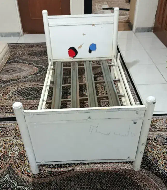 تخت فلزی کودک با تشک|تخت و صندلی بچه|تهران, زیبادشت|دیوار