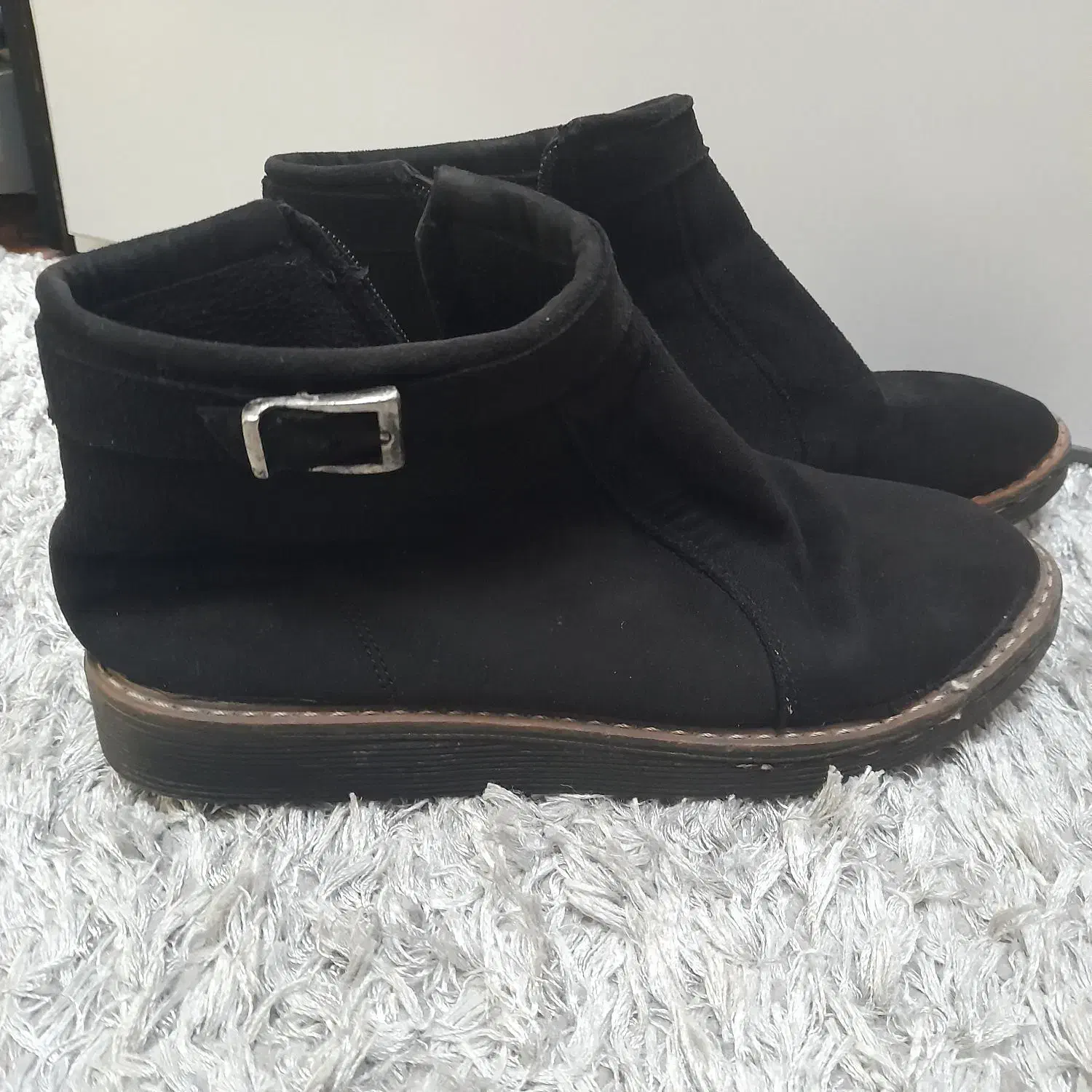 نیم بوت سایز۴۰|کیف، کفش، کمربند|بروجرد, |دیوار