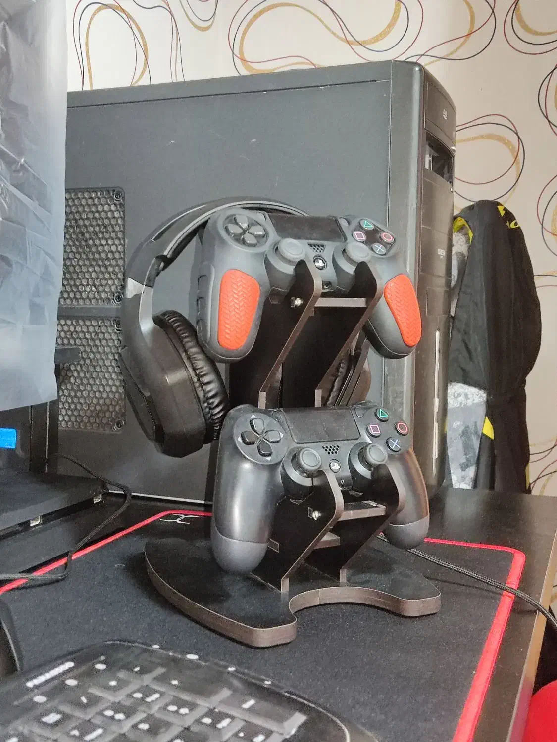 استند هدفون و دسته|کنسول، بازی ویدئویی و آنلاین|کرمان, |دیوار