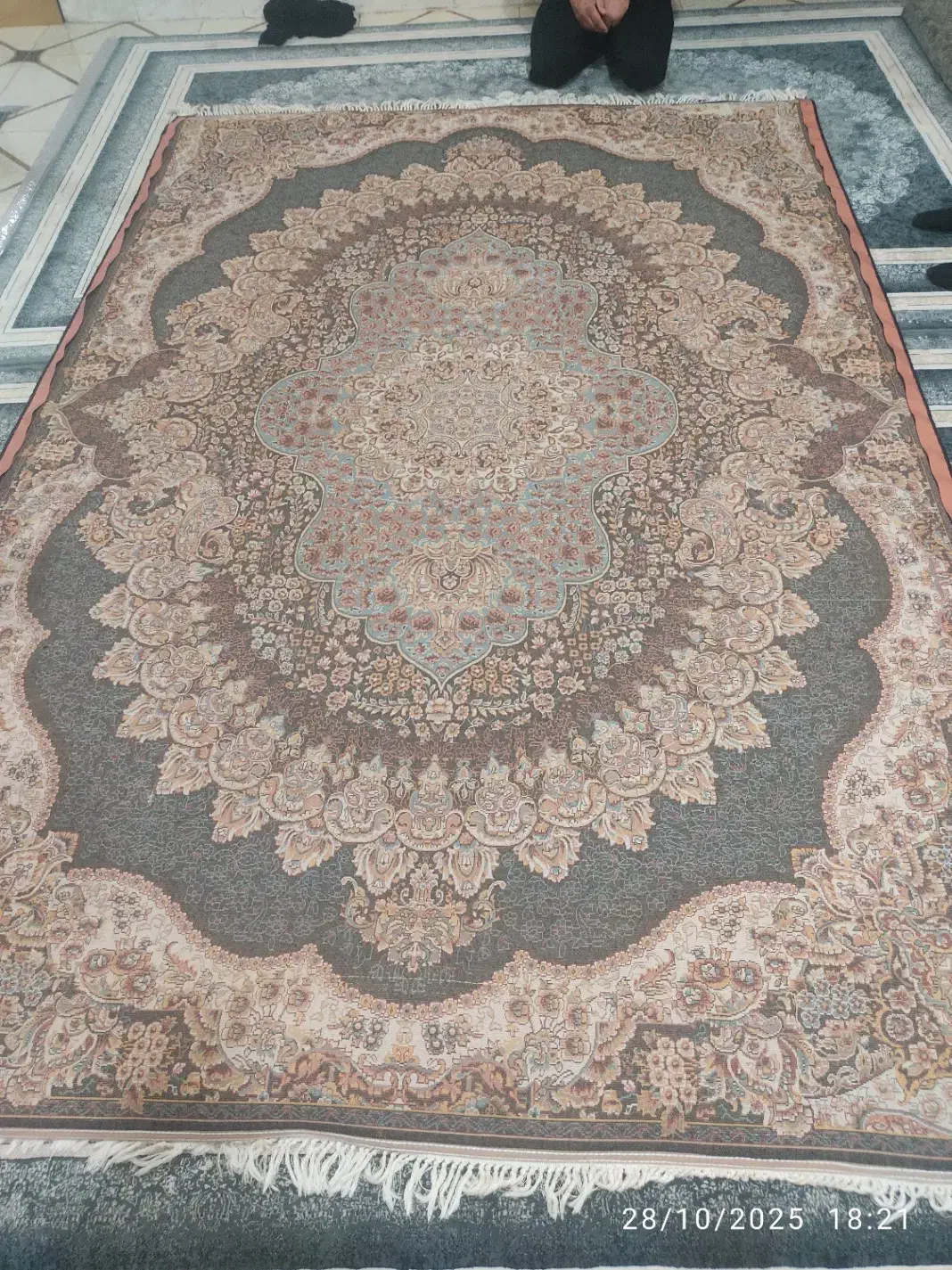 یه جفت فرش 700شانه درحدنووسالم بسیار تمیز|فرش|ارومیه, |دیوار