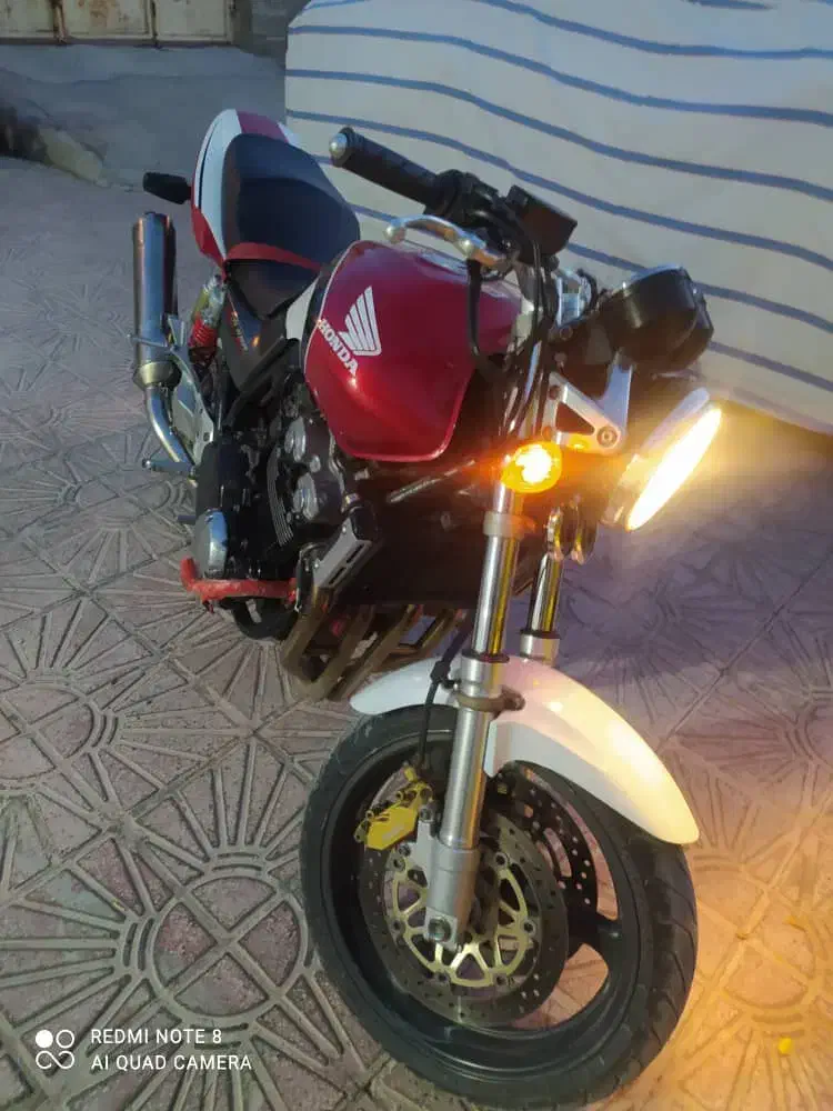 موتورسیکلت بی ۴۰۰|موتورسیکلت|شیراز, کوی آزادگان|دیوار