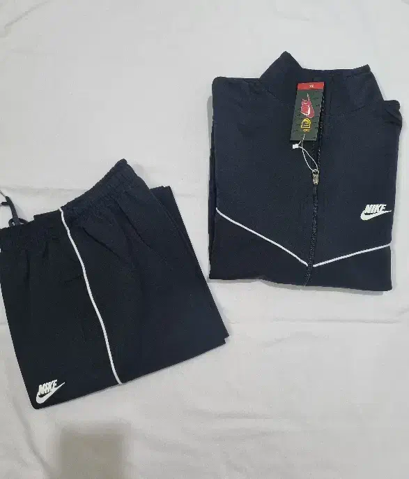 ست سویشرت و شلوار اسپرت(مردانه)|لباس|شاهینشهر, گزبرخوار|دیوار