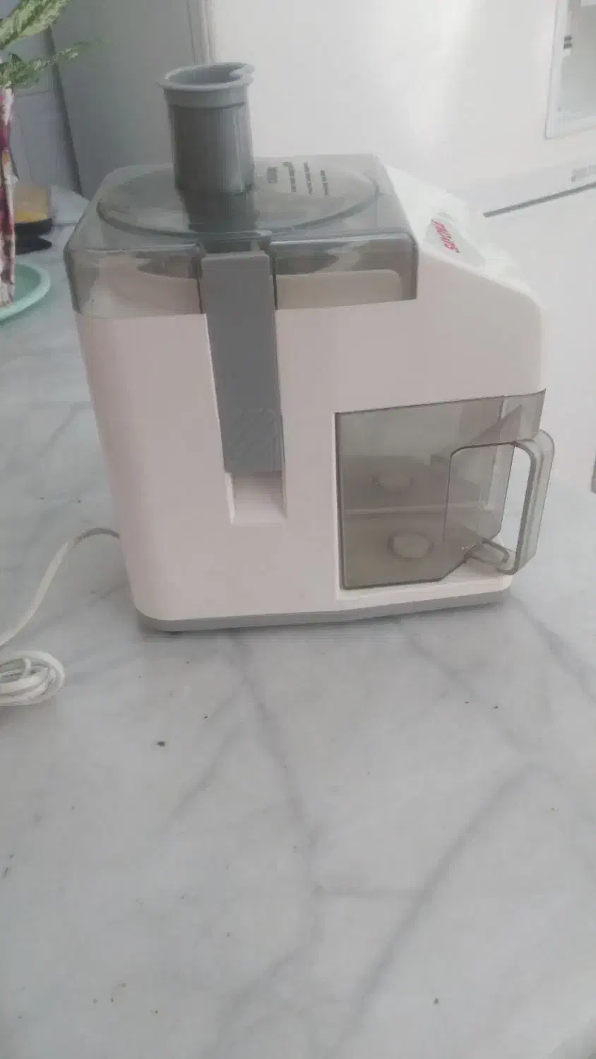 یکعدد آبمیوه گیری سانی درحد|آبمیوه‌گیر و آب‌مرکبات‌گیر|گنبد کاووس, |دیوار