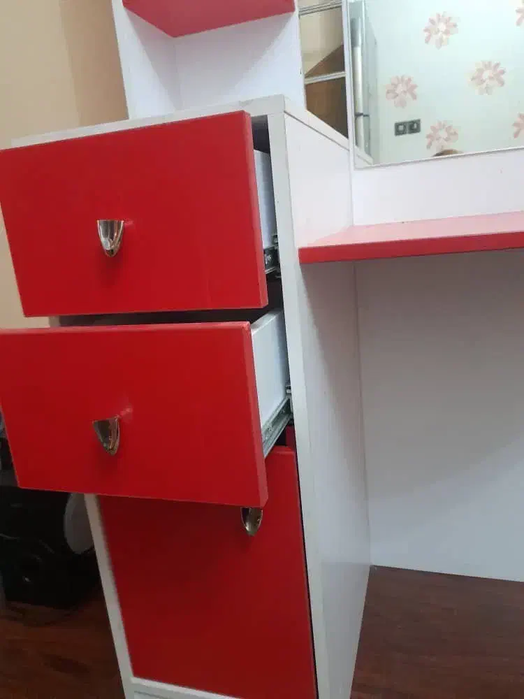 اینه|آینه|شیراز, عفیفآباد|دیوار