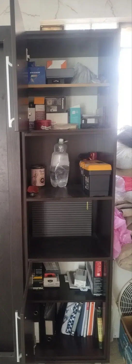 کتابخانه|کتابخانه، شلف، قفسههای دیواری|یزد, |دیوار