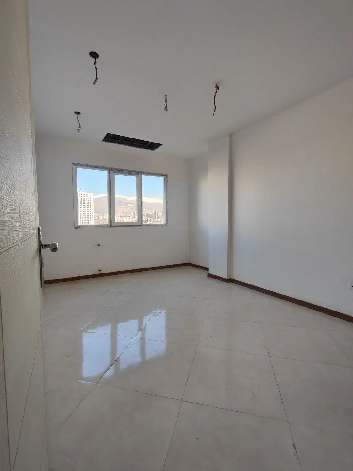 آپارتمان ۱۷۰ متری ویو کوه نوساز طوبی کوهک