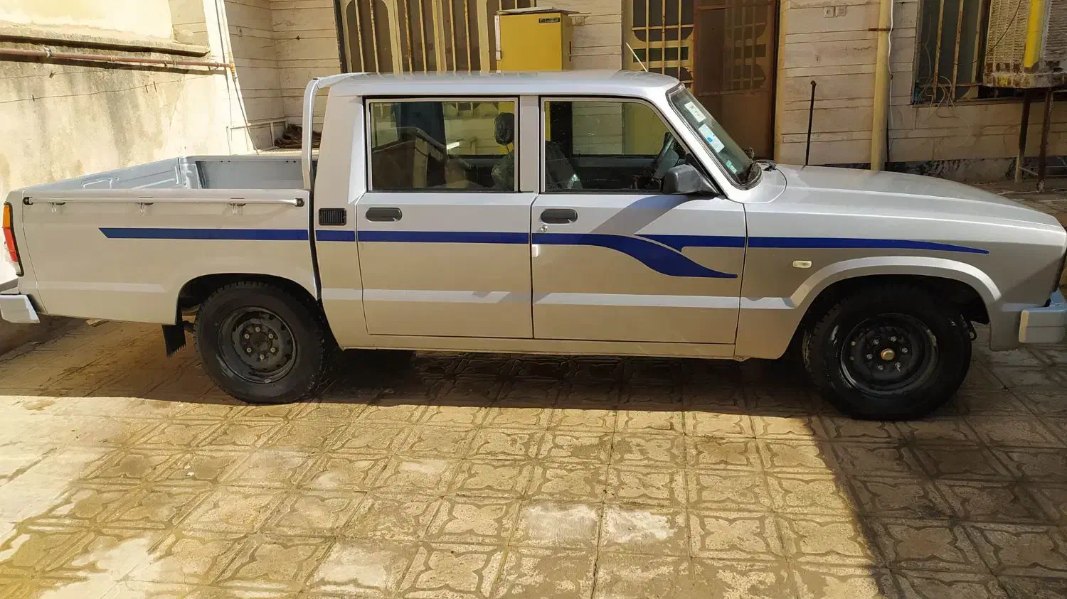 مزدا دو کابین مدل ۹۸|خودرو سواری و وانت|کازرون, |دیوار