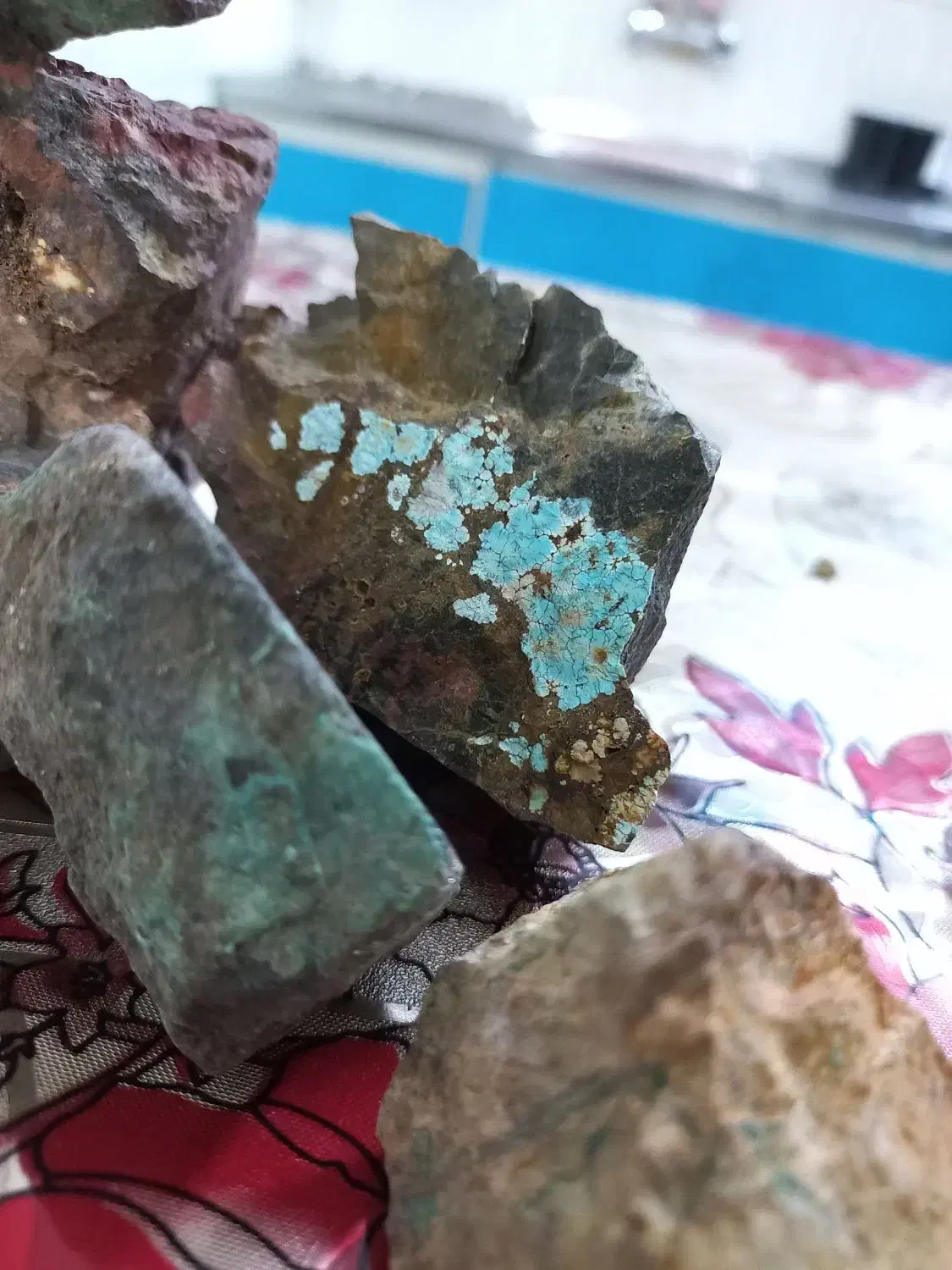 فیروزه خام نیشابور اصل|کلکسیون اشیاء عتیقه|مشهد, گاز|دیوار