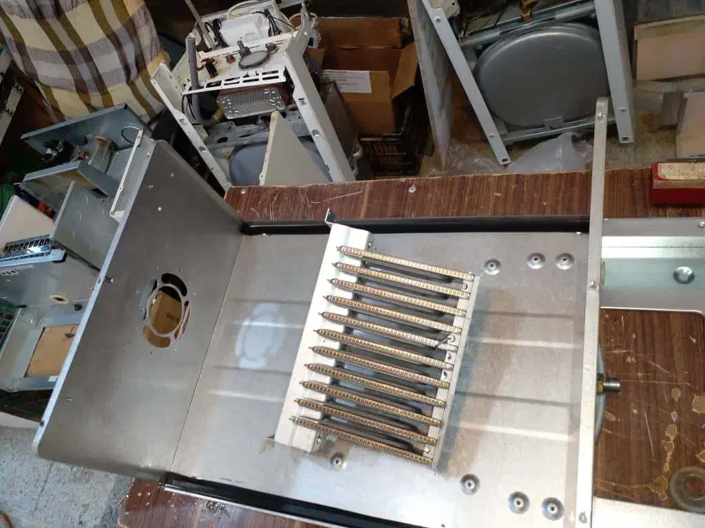 سرویس و تعمیر عیب یابی انواع پکیج دیواری شامل|خدمات پیشه و مهارت|بروجرد, |دیوار