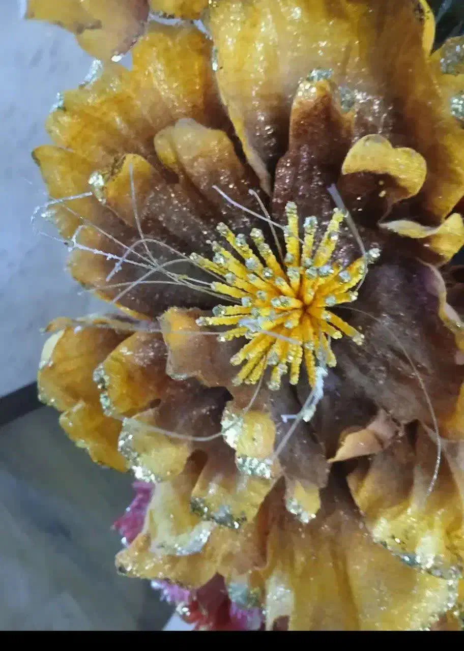 گلدان بزرگ با گله‌اش فقط ۳۱۰ تومن|گل مصنوعی|تبریز, |دیوار